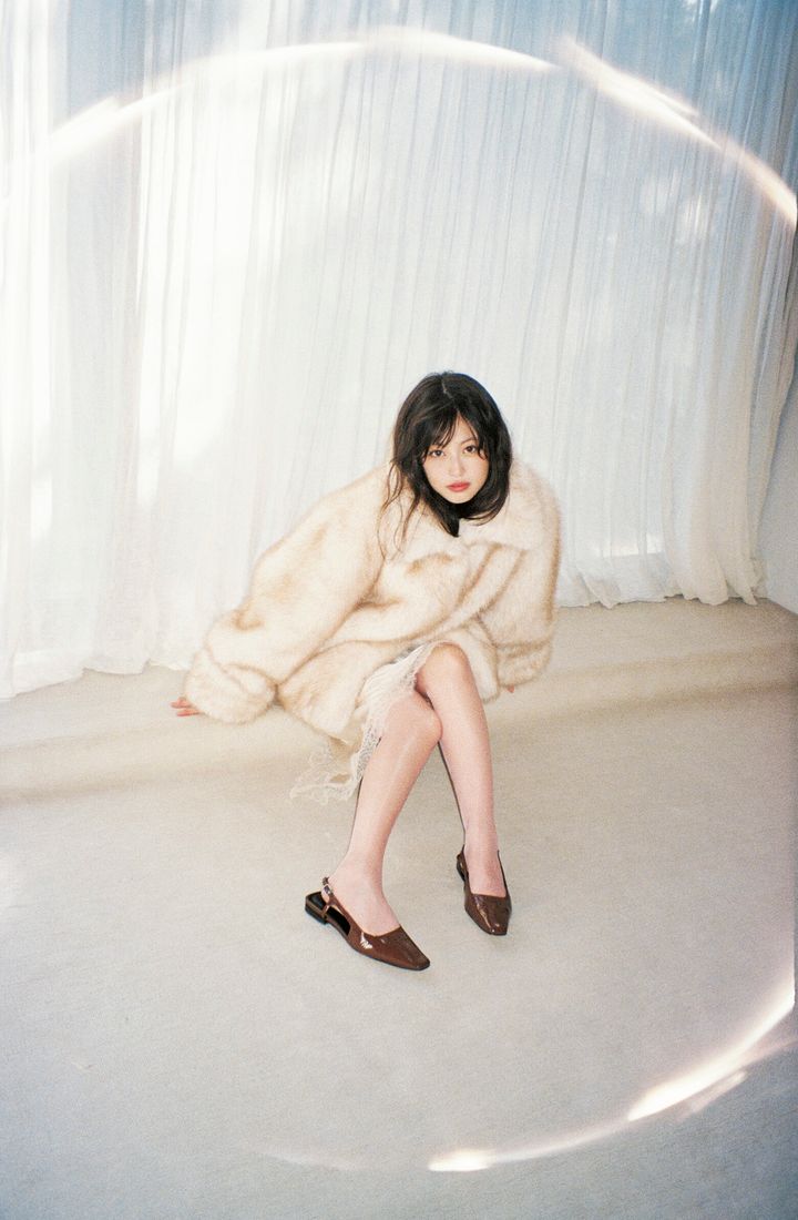 今田美桜 冬のファーコート コーデ