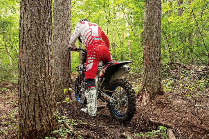 チャンピオン 渡辺学に学ぶ!! 超実戦的エンデューロライテク 木の根攻略編