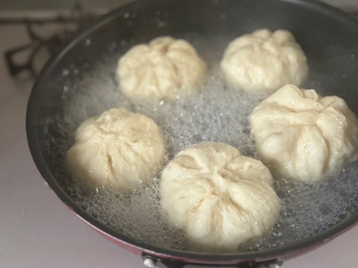 パン作り、簡単パン、肉まん、フライパンレシピ、ワンパン