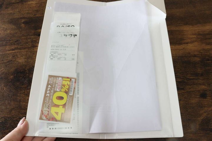 マグネットファイル（A4変形1／2、WH） 使用例