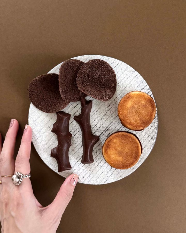 2025年冬スイーツ◎ 北海道から届く、冬限定のご褒美スイーツSNOW3選 【ささやかですてきなもの 大谷有紀 vol.270】