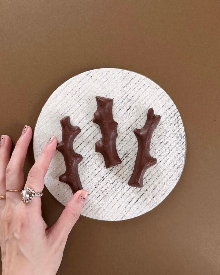 2025年冬スイーツ◎ 北海道から届く、冬限定のご褒美スイーツSNOW3選 【ささやかですてきなもの 大谷有紀 vol.270】