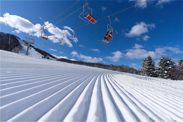 市街地からのアクセスがよく、練習にも最適のスキー場