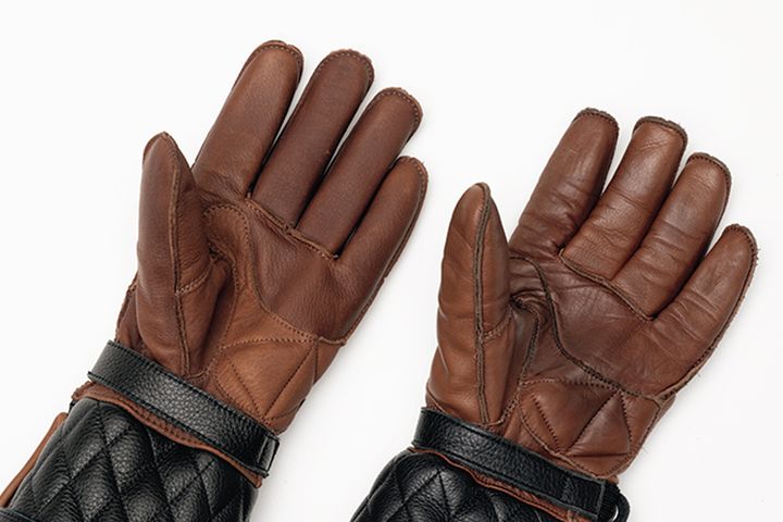 使うたびに手に馴染むJRPの本革ウインターグローブ