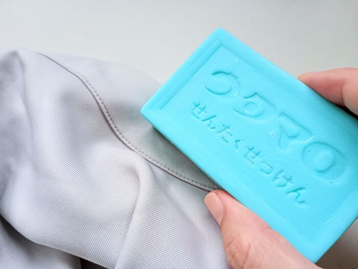 食器洗いだけじゃ損！100均『シリコンスポンジ』がフィットする使い道3選♡