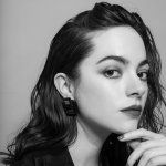 日本に恋したパリジェンヌ、クララ・ブランさんのお部屋を覗き見！ 2階建てメゾネットに散らした“フレンチの混沌”とは？ 【FUDGE おしゃれな人のルームツアー vol.16】