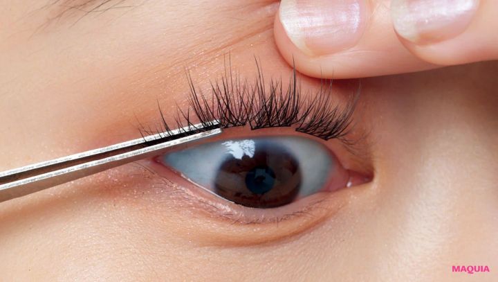 のり不要（グルーレス）つけまつげ上用のつけ方