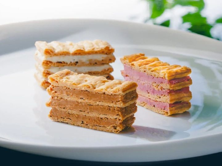 All About ニュース編集部は、「神奈川県のお土産」に関する独自のアンケート調査を実施。絶対に外さないと思う「神奈川県の1200円未満のお土産」で1位に選ばれたのは？（サムネイル画像出典：ガトー・ド・ボワイヤージュ公式Webページ）