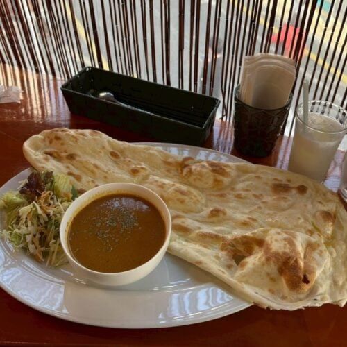 「ナンカレー屋を巡るのが至福」注目のモデル・川野桜太が語る、アクティブな日常と冬の楽しみ方