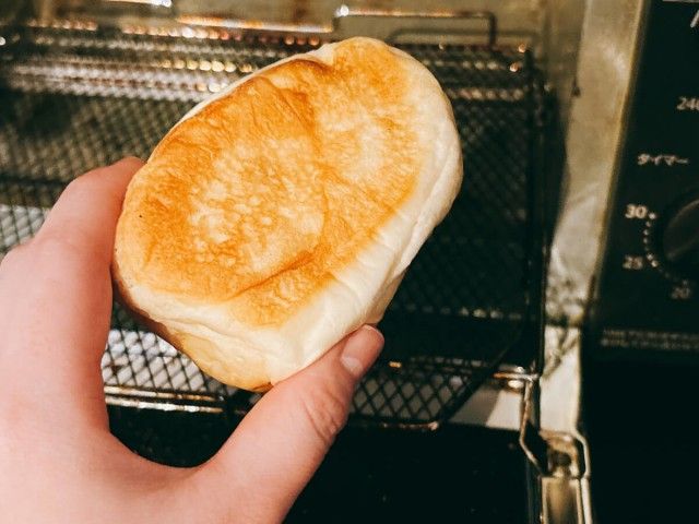 焦げないロールパンの焼き方