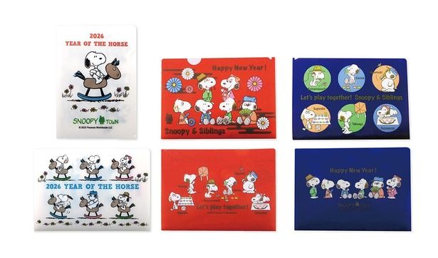 「クリアファイルA6 3枚セット」(各495円)