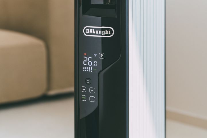 デロンギの「一生これでいい」ヒーターとは？エアコンの「乾燥・騒音・風」に疲れた人へ最適な理由