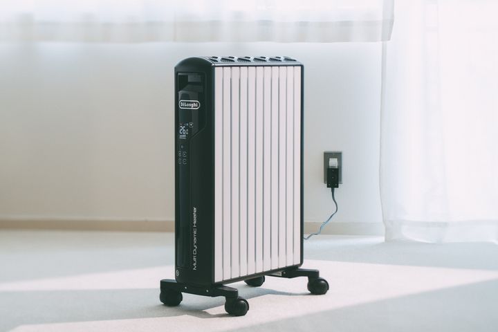 デロンギ「マルチダイナミックヒーター Wi-Fiモデル ブラック」￥97,800（税込み）