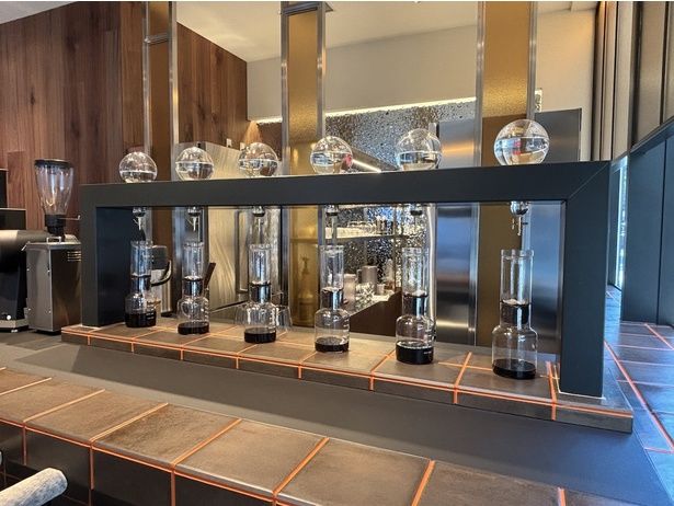 アイスコーヒーを作る時、水が滴る様子を見てリラックスできそう