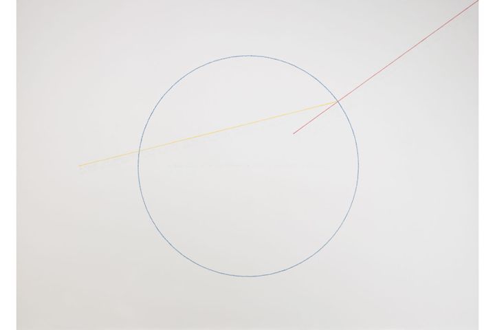 「アイデアこそ芸術」と唱えたルウィット初の個展「ソル・ルウィット オープン・ストラクチャー」