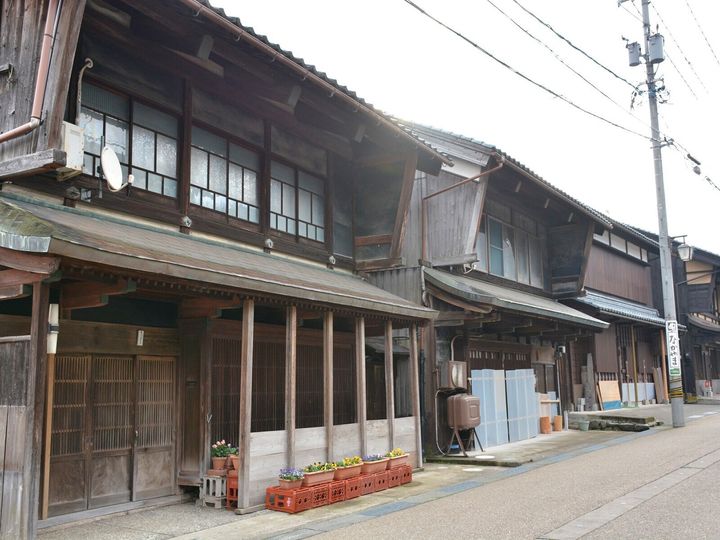 福井県に住む20歳以上の男女を対象に居住満足度調査を行い、「いい部屋ネット 街の幸福度ランキング2025＜福井県版＞」を発表しました。福井県民が選んだ「街の幸福度（自治体）」ランキングの2位は「南条郡南越前町」、では1位は？