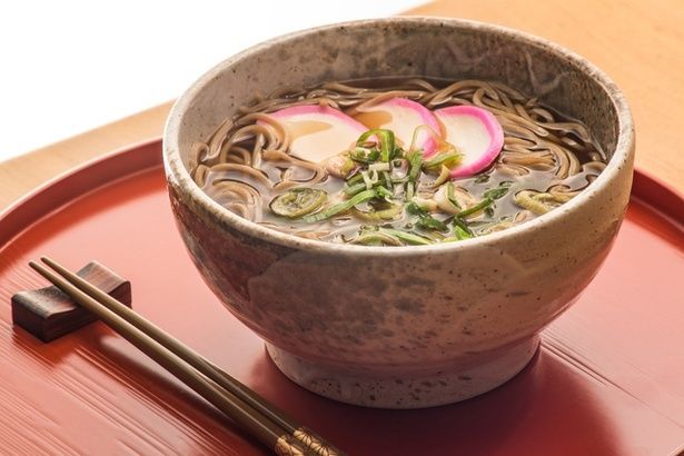 年越しそばにも応用できる！乾麺が劇的に美味しくなる裏ワザ イグのマスタ / PIXTA(ピクスタ)