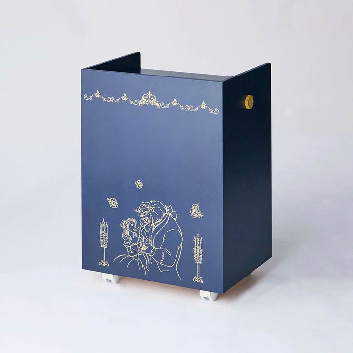 プリンセスモチーフのリビングワゴン 美女と野獣 バックスタイル