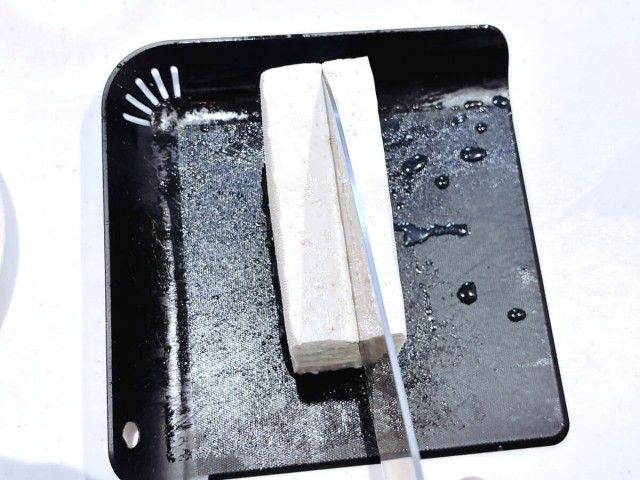 豆腐のトマトピザ