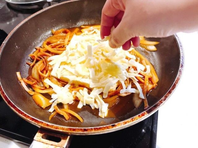 豆腐のトマトピザ