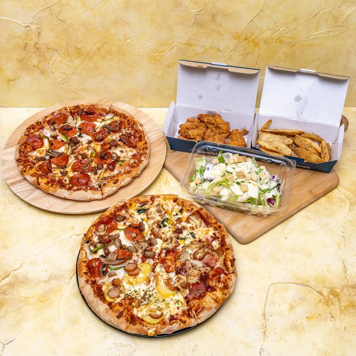 ドミノ・ピザ「ドミノのお正月セット」