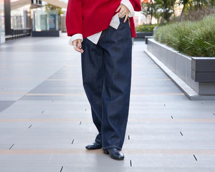 画像1: 脚のラインを拾わない美シルエットデニム