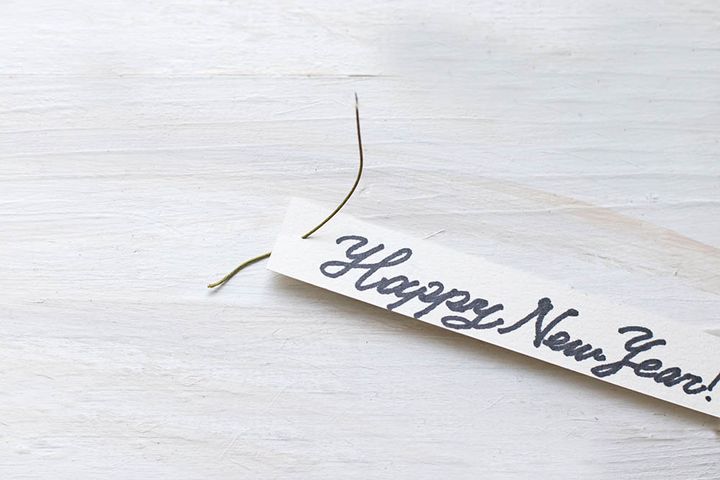 ワイヤーを通す