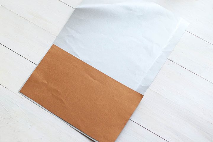 色画用紙をカット