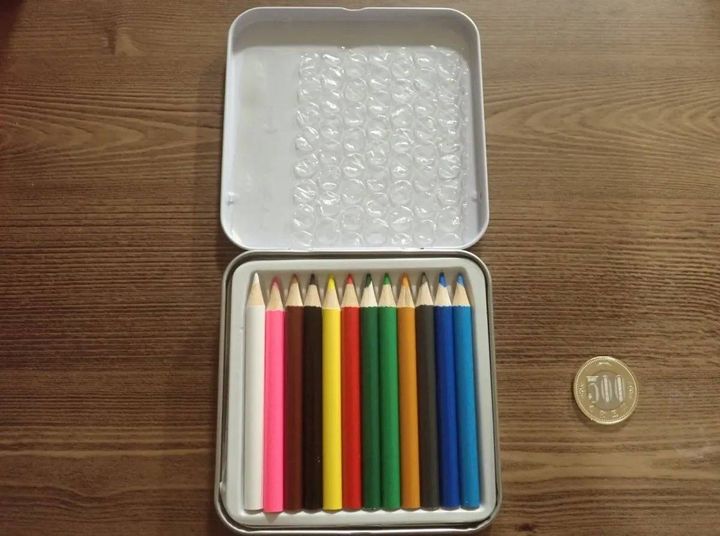 DAISO(ダイソー)：色鉛筆(ミニ、12色)