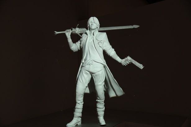  プロジェクションマッピング(ダンテ) (C)CAPCOM 撮影：ソムタム田井