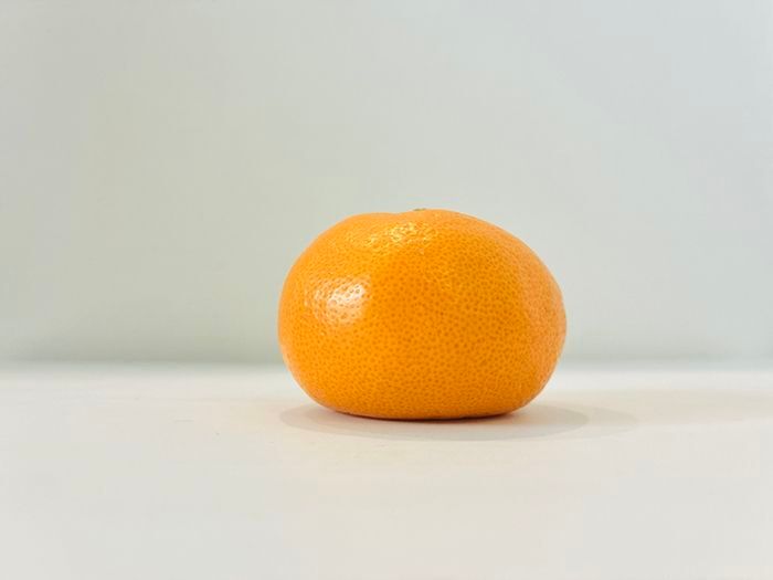 「丸い」みかんと「平たい」みかん、甘くて美味しいのはどっち？意外と知らないみかんの選び方