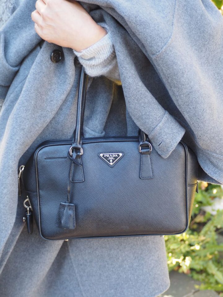 プラダのバッグ