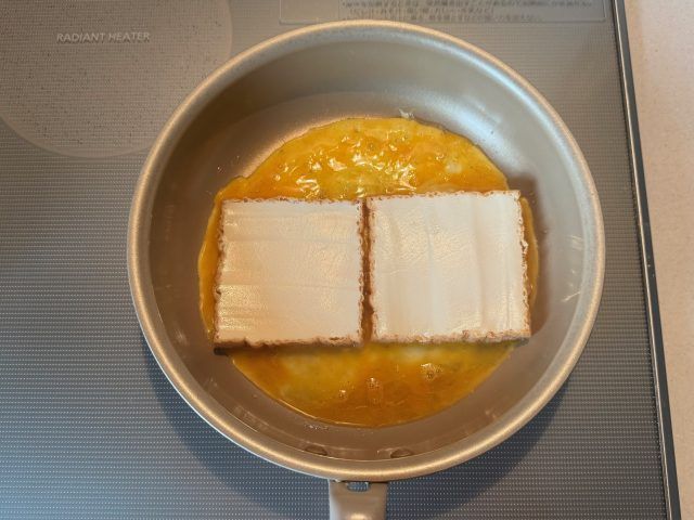 厚揚げを乗せる