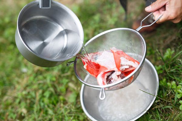 知らないと危険！冬キャンで“命を守る”必須アイテムとは？