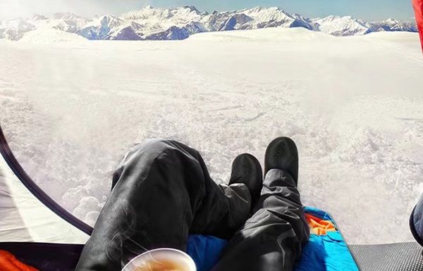 知らないと危険！冬キャンで“命を守る”必須アイテムとは？