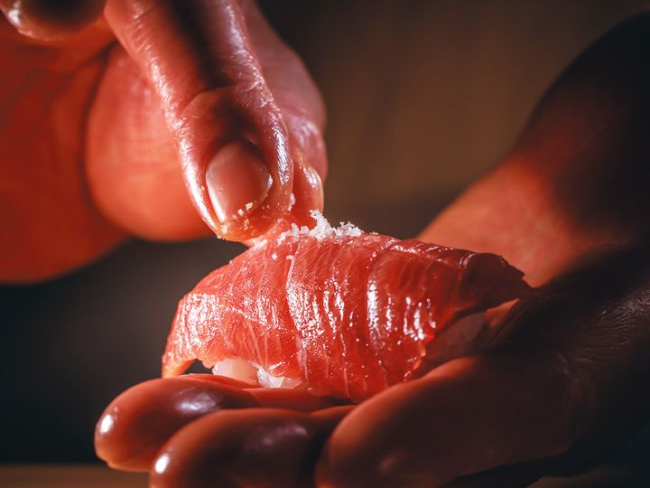 麻布十番『みつい』の中トロ