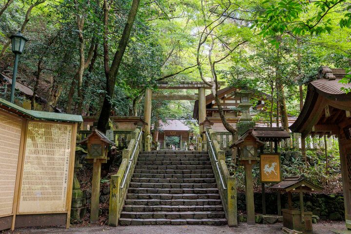 午年のお参りは、白馬伝説を語り継ぐ“北のお伊勢さん” 三重の「多度大社」へ