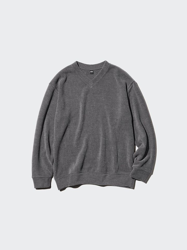 ユニクロのソフトニットフリースVネックT