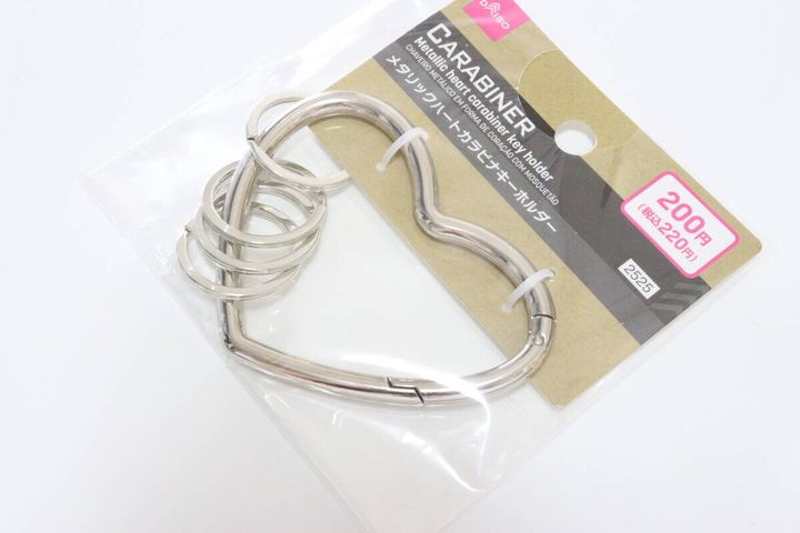 メタリックハートカラビナキーホルダー 便利グッズ