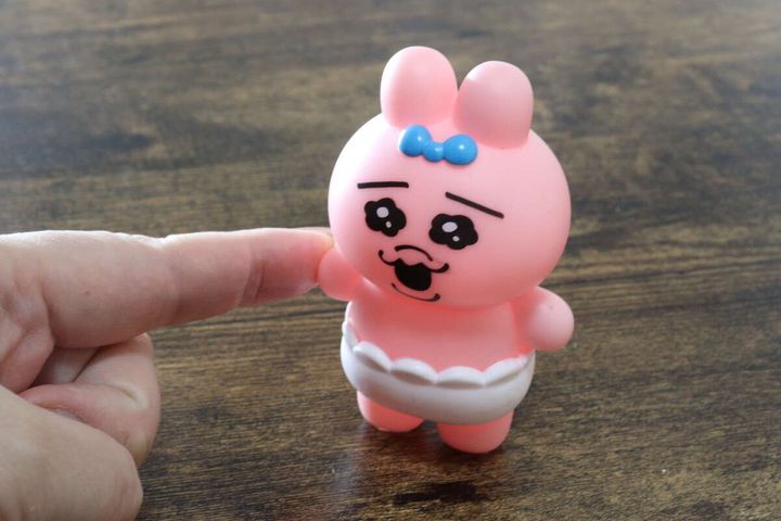 セリア フィギュア固定シール 粘着量