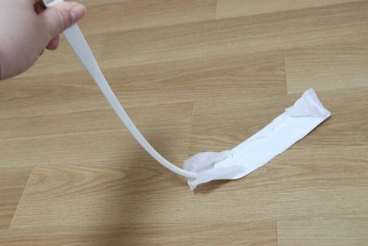 ダイソーの隙間らくらくハンディワイパー