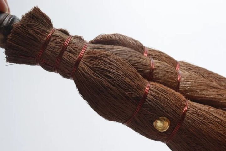 ダイソーの棕櫚ほうき