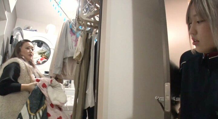 【写真・画像】“2男3女の大家族”31歳ギャルママが毎日こなす洗濯量に衝撃「1日12キロを2回」 1枚目