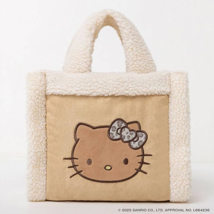 HELLO KITTY フェイクムートンバッグBOOK creamy brown ver.