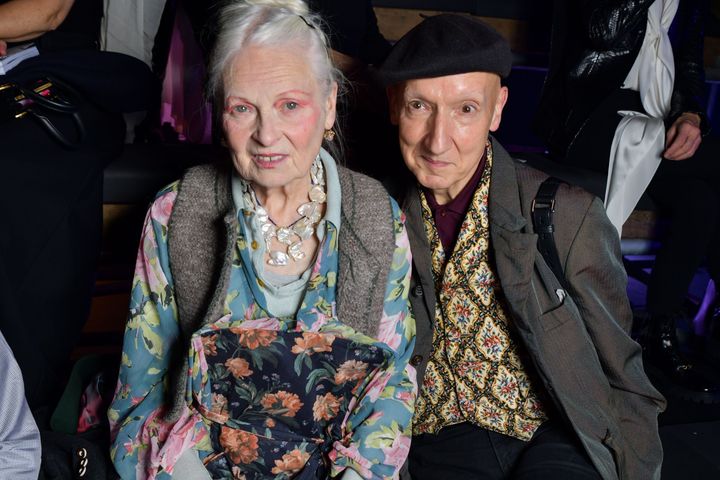 スティーブン・ジョーンズとAZ ファクトリー 2022年春夏コレクションにて。