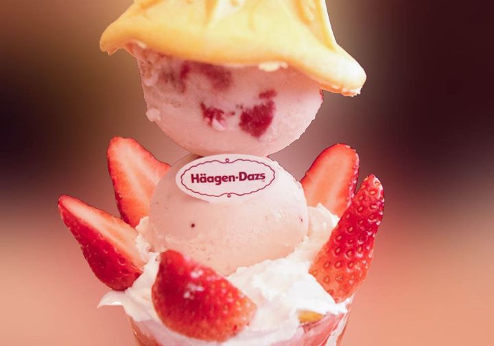 ハーゲンダッツ ストロベリーアイスクリーム同士がくっついた状態