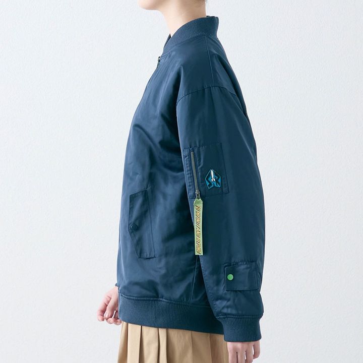 中わた入りブルゾン サイドスタイル 左