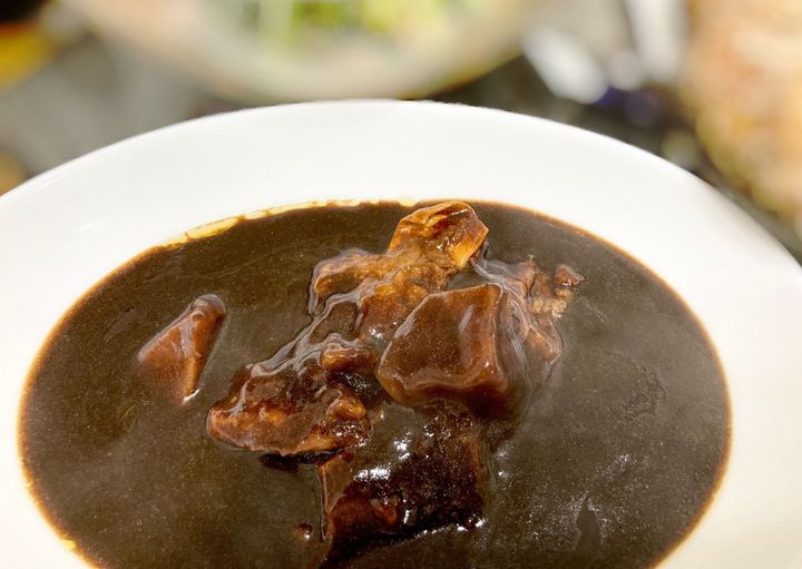 「衝撃的に美味」「ホントに覚悟して食べて」【ローソン】有名店監修のこいつが神がかってた！