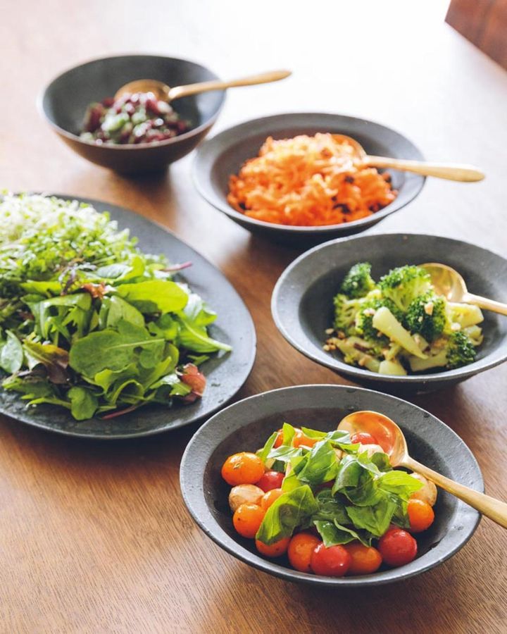 料理上手な重松さん。旅先で食べたものを再現してみることも多い。