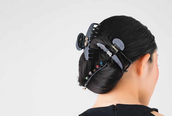 今季オーストラリアから初上陸したブランド『エセラ』のヘアクリップ。